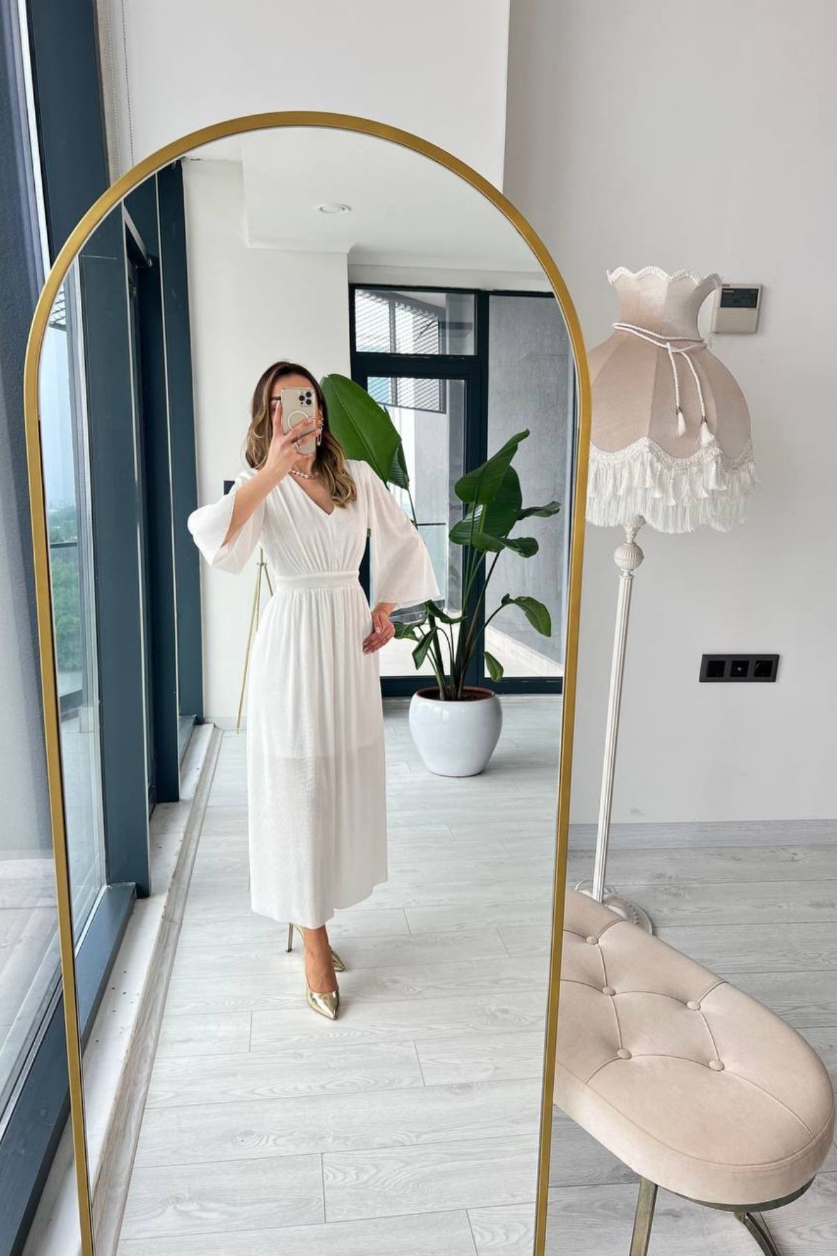 Beyaz%20fitilli%20parıltı%20kumaş%20astarlı%20elbise
