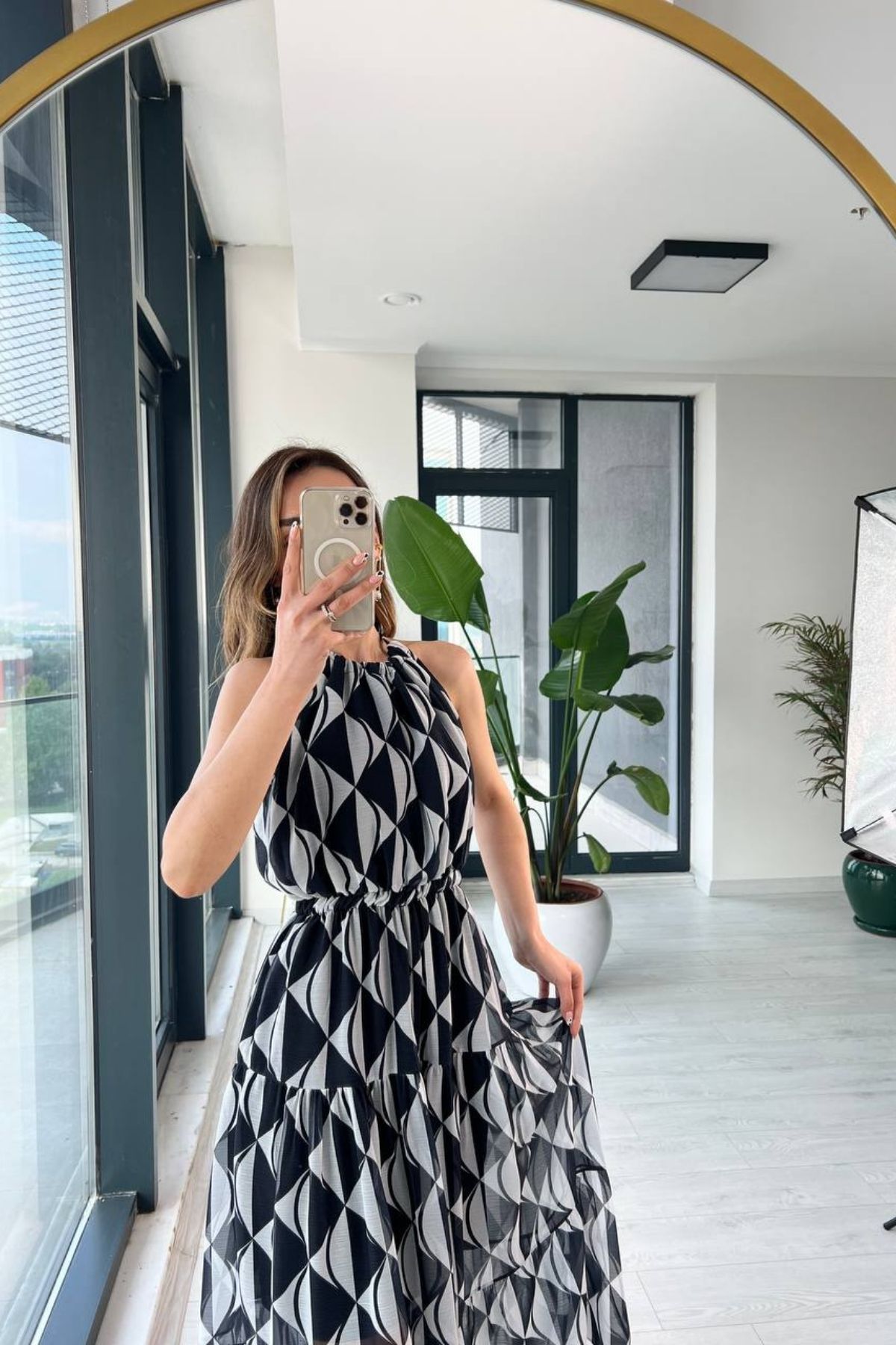 Şifon%20Halter%20Yaka%20Astarlı%20Elbise