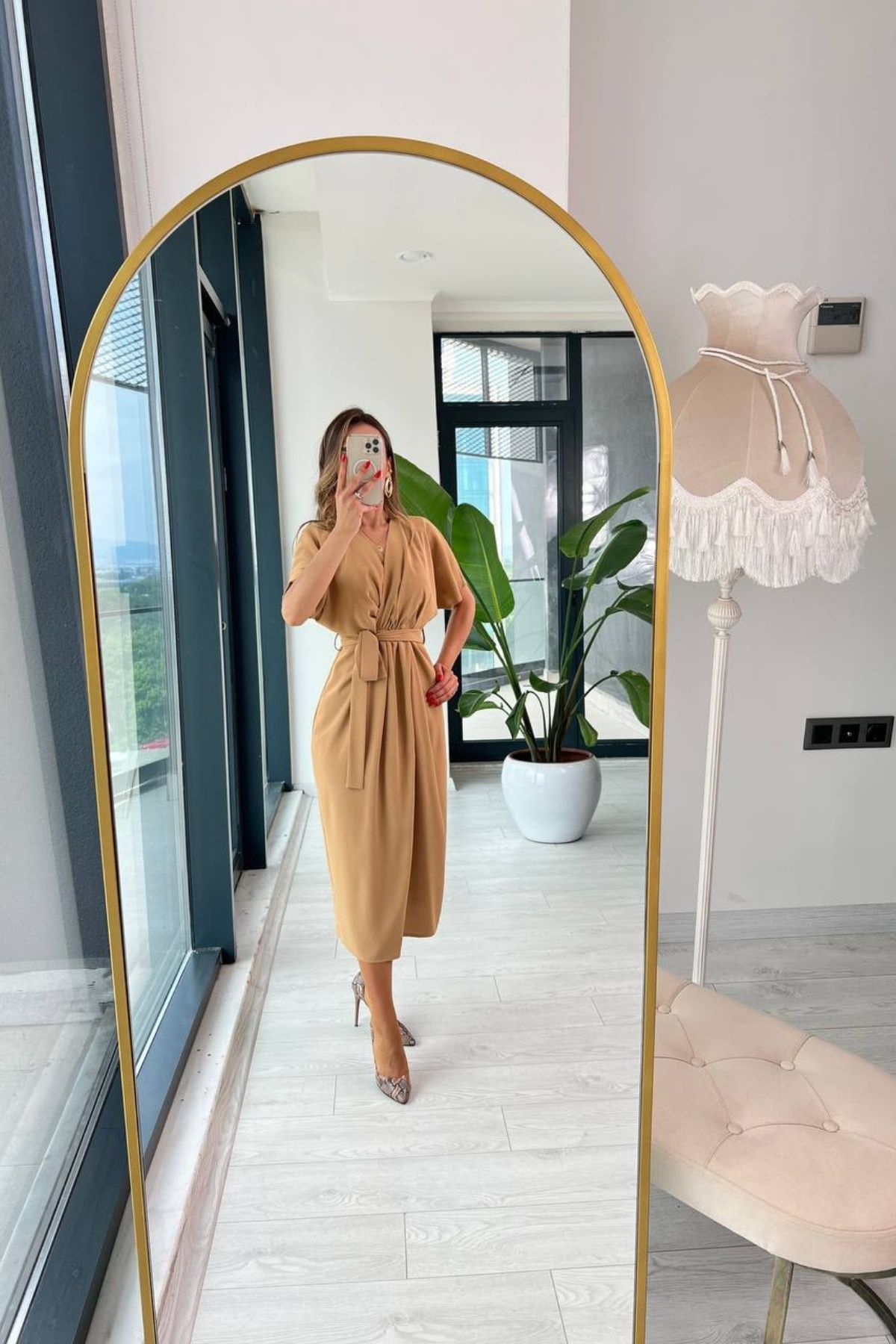 Camel%20Astarlı%20Yırtmaç%20Detaylı%20Elbise