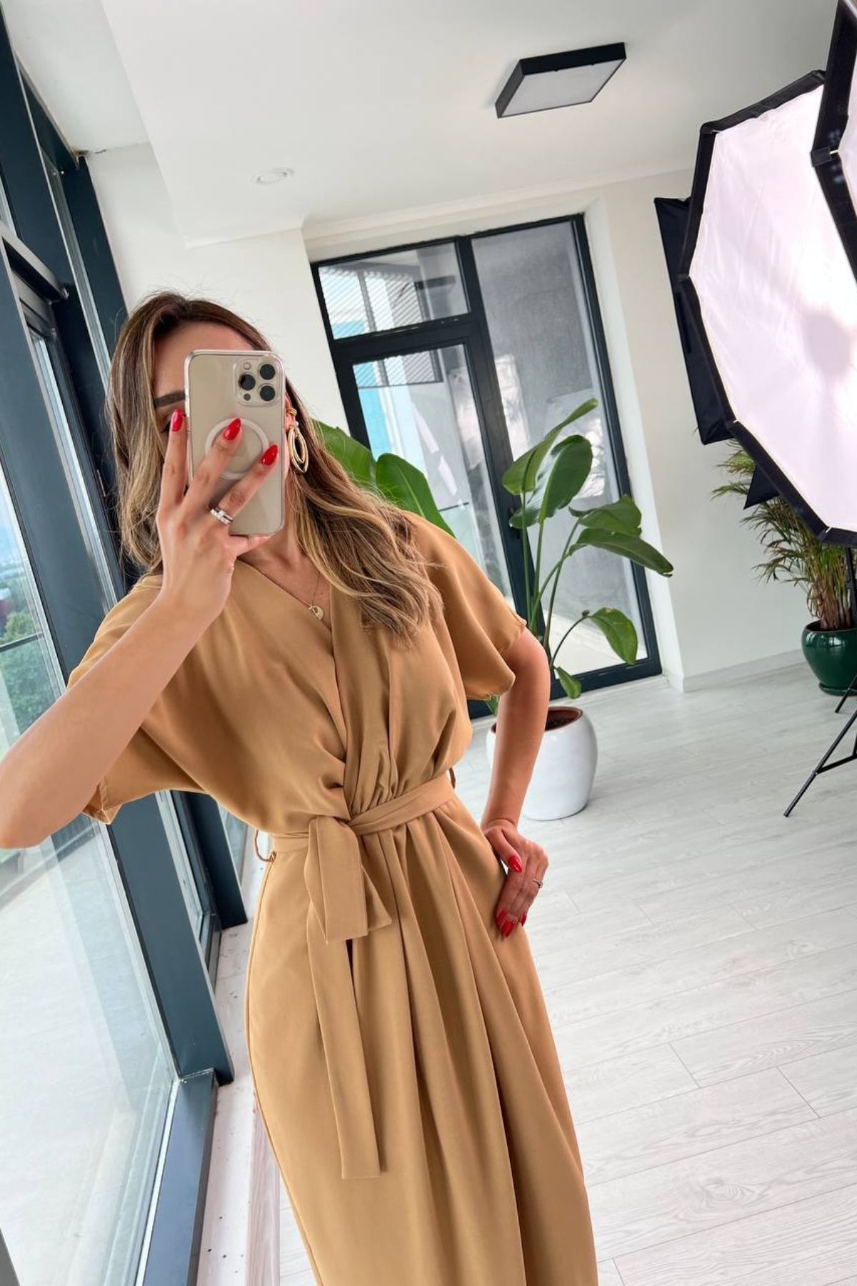 Camel%20Astarlı%20Yırtmaç%20Detaylı%20Elbise