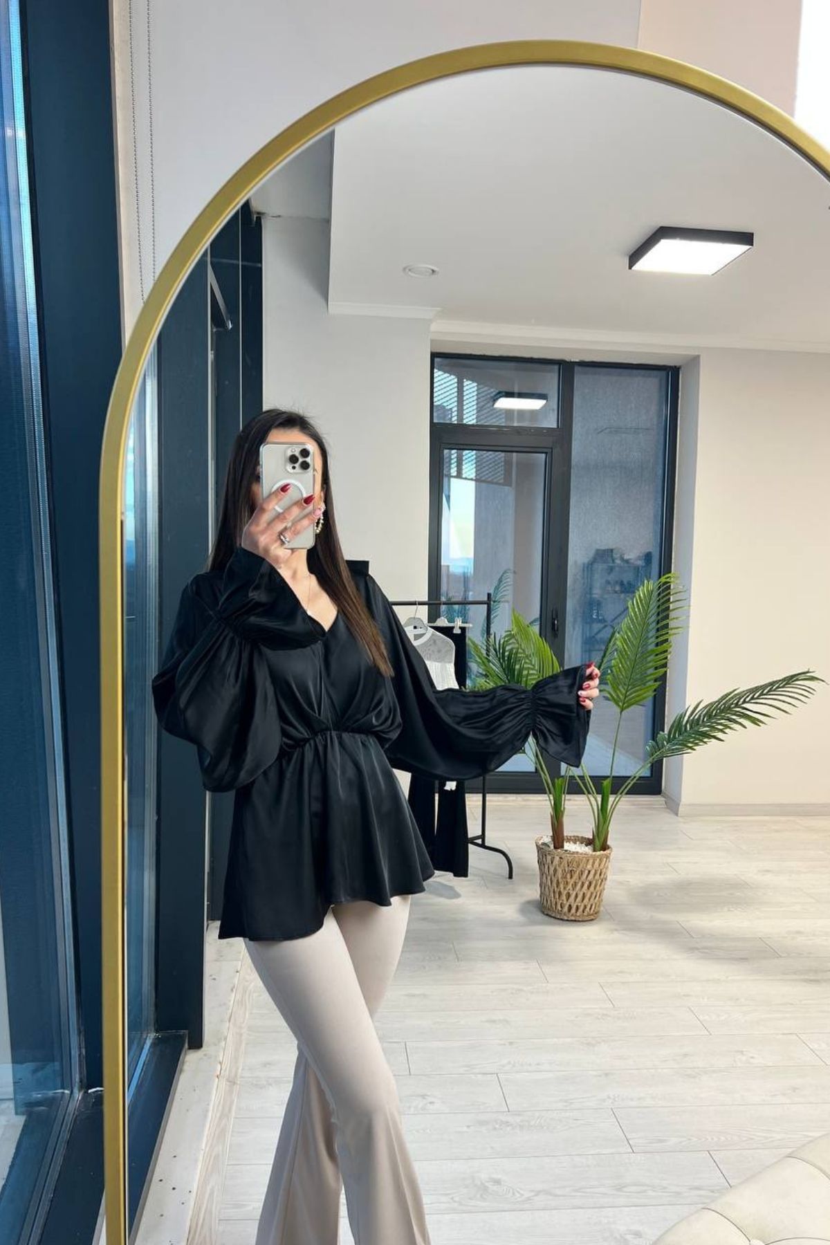 Siyah İpek Saten Yarasa Kol Bluz